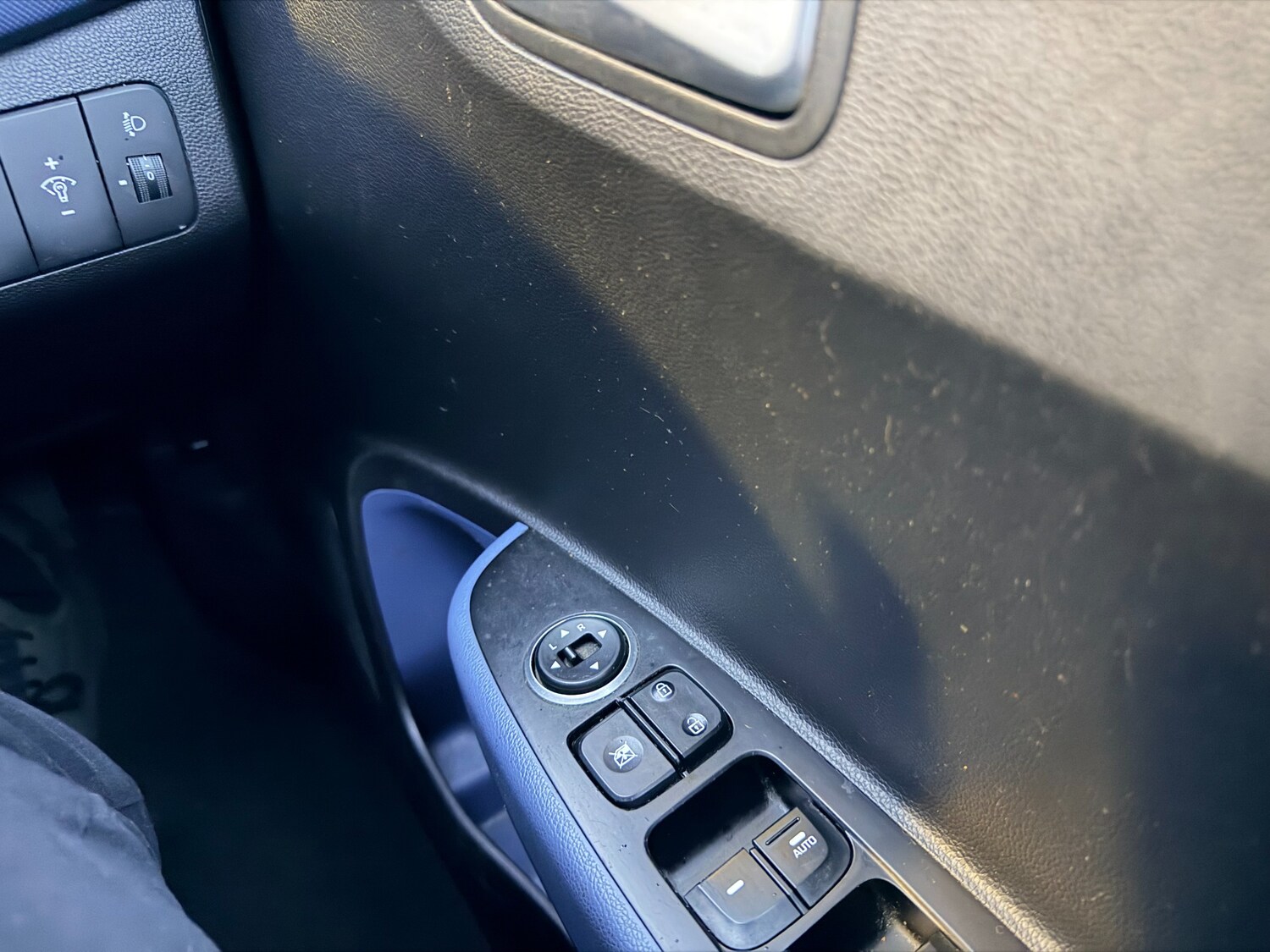 Used Hyundai i10 2015 for sale - 77855847: Photo 18