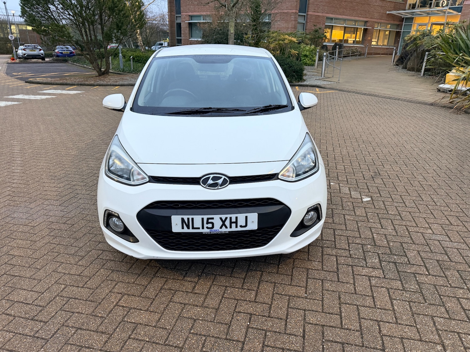 Used Hyundai i10 2015 for sale - 77855847: Photo 3