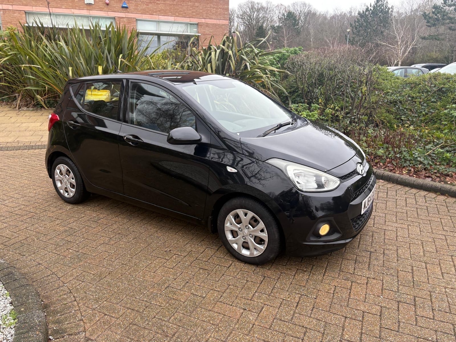 Used Hyundai i10 2014 for sale - 77124301: Photo 2