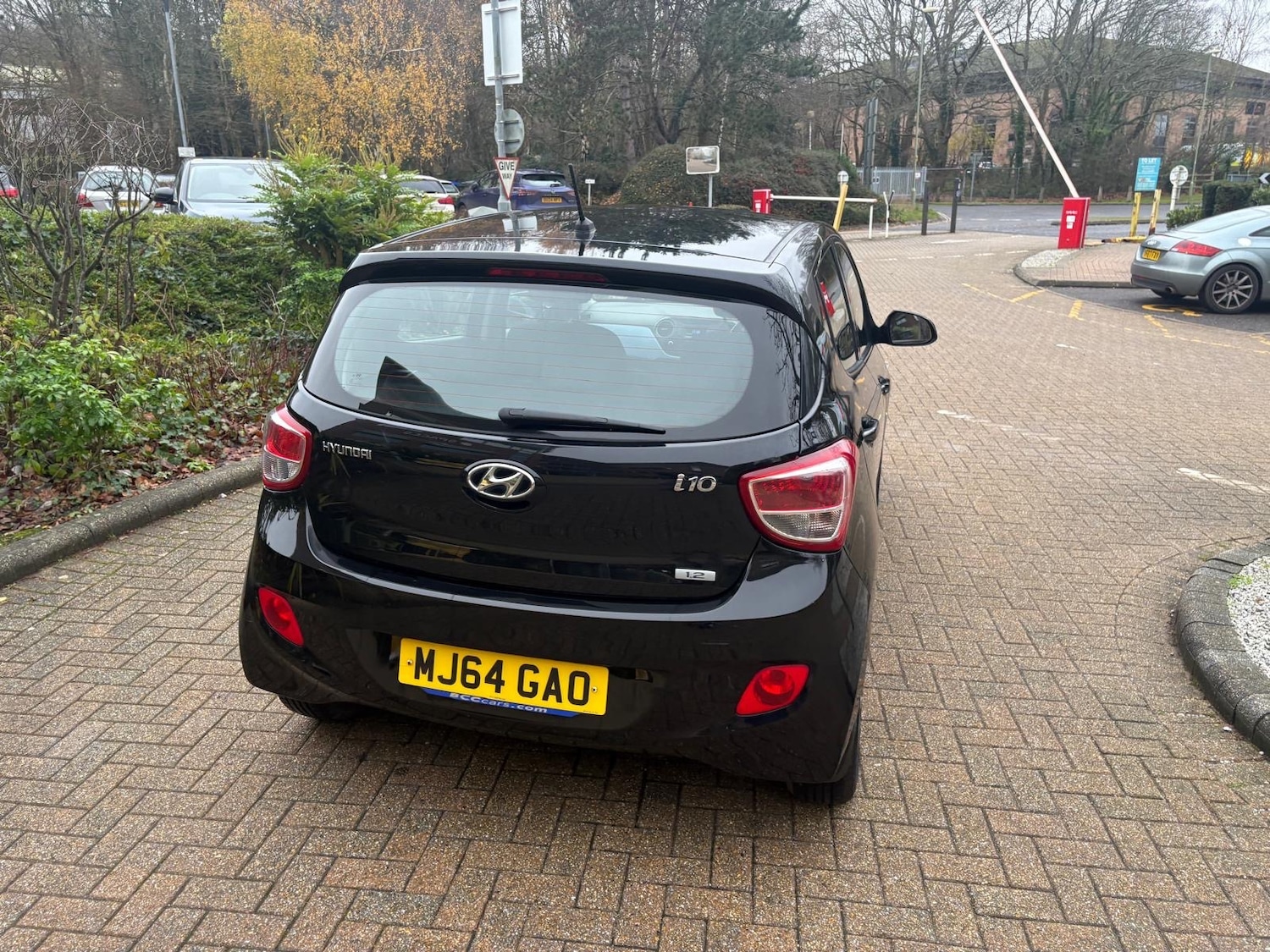 Used Hyundai i10 2014 for sale - 77124301: Photo 9