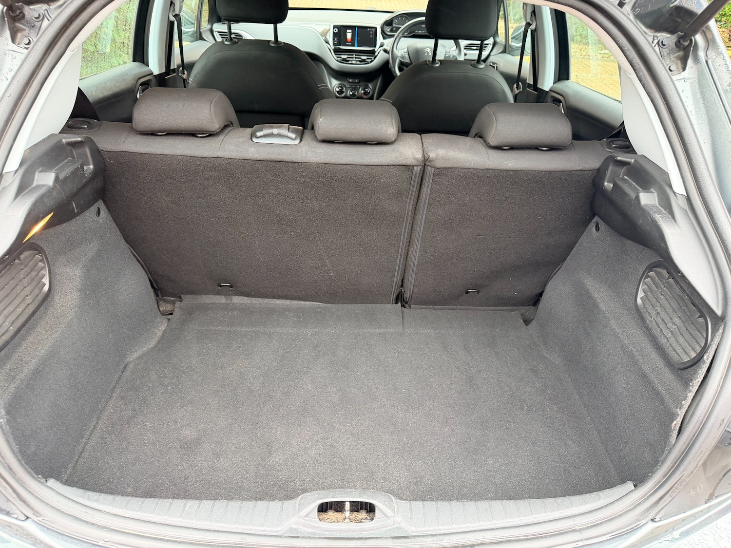 Used Peugeot 208 2017 for sale - 77450890: Photo 19