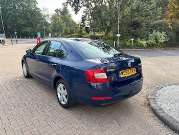 Used Skoda Octavia 2015 for sale - 79710209: Photo