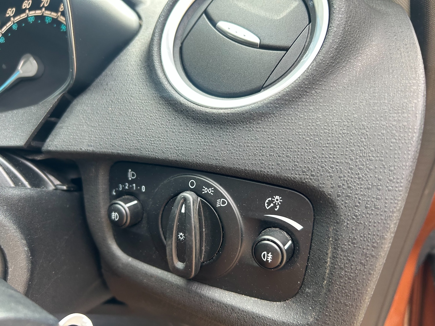 Used Ford Fiesta 2015 for sale - 77124289: Photo 14