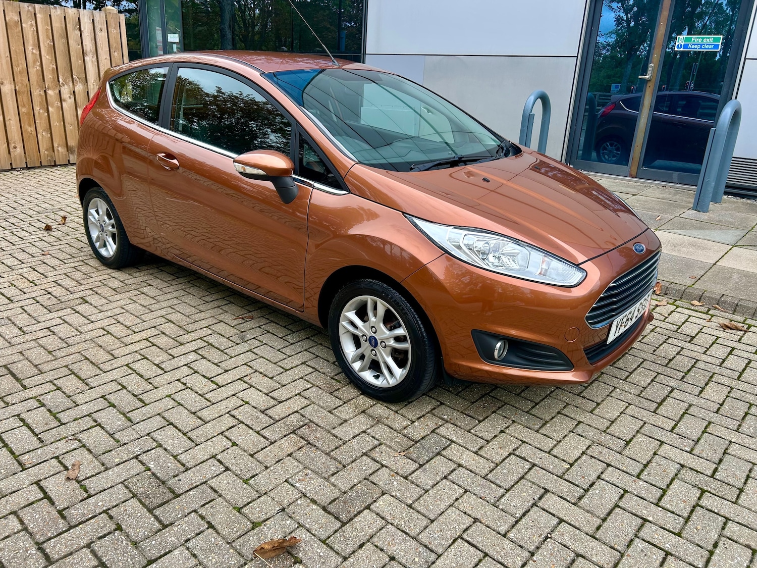 Used Ford Fiesta 2015 for sale - 77124289: Photo 3