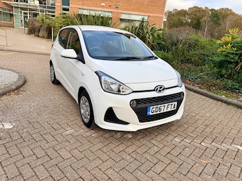 Used Hyundai i10 2017 for sale - 77124290: Photo