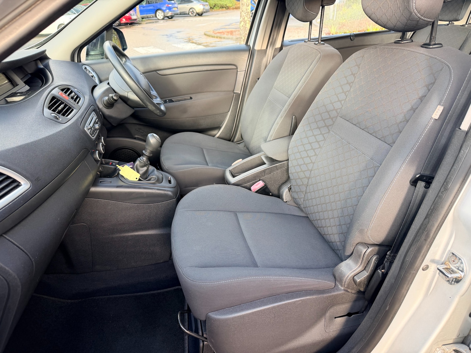 Used Renault Scenic 2010 for sale - 77226135: Photo 13