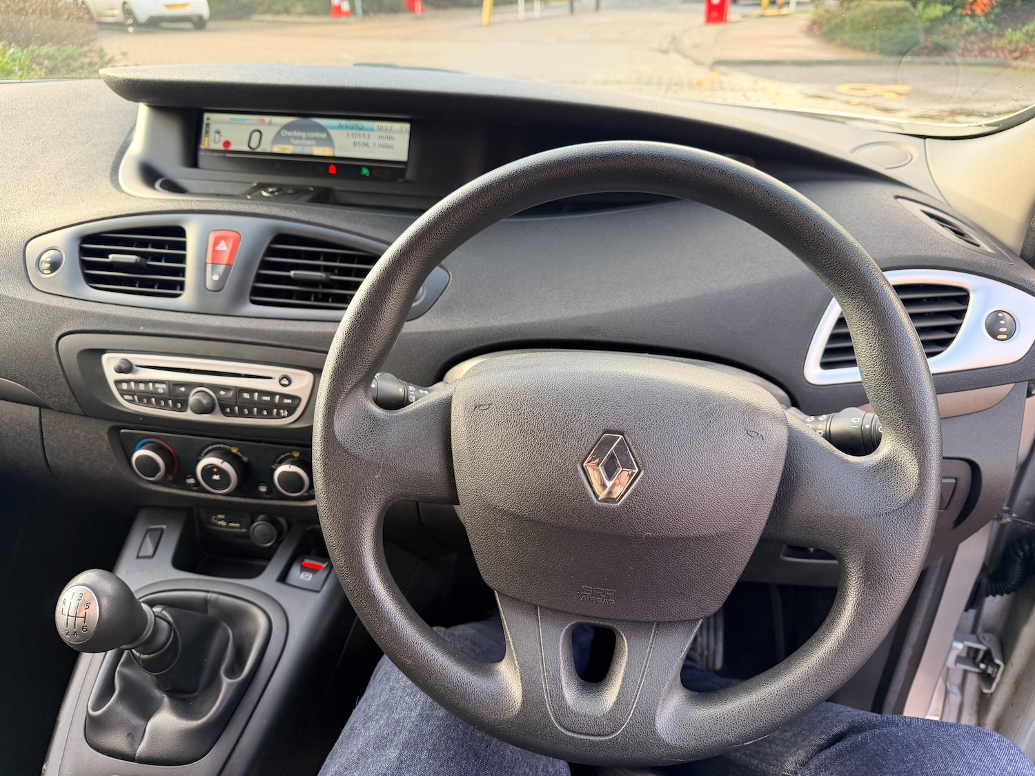 Used Renault Scenic 2010 for sale - 77226135: Photo 19