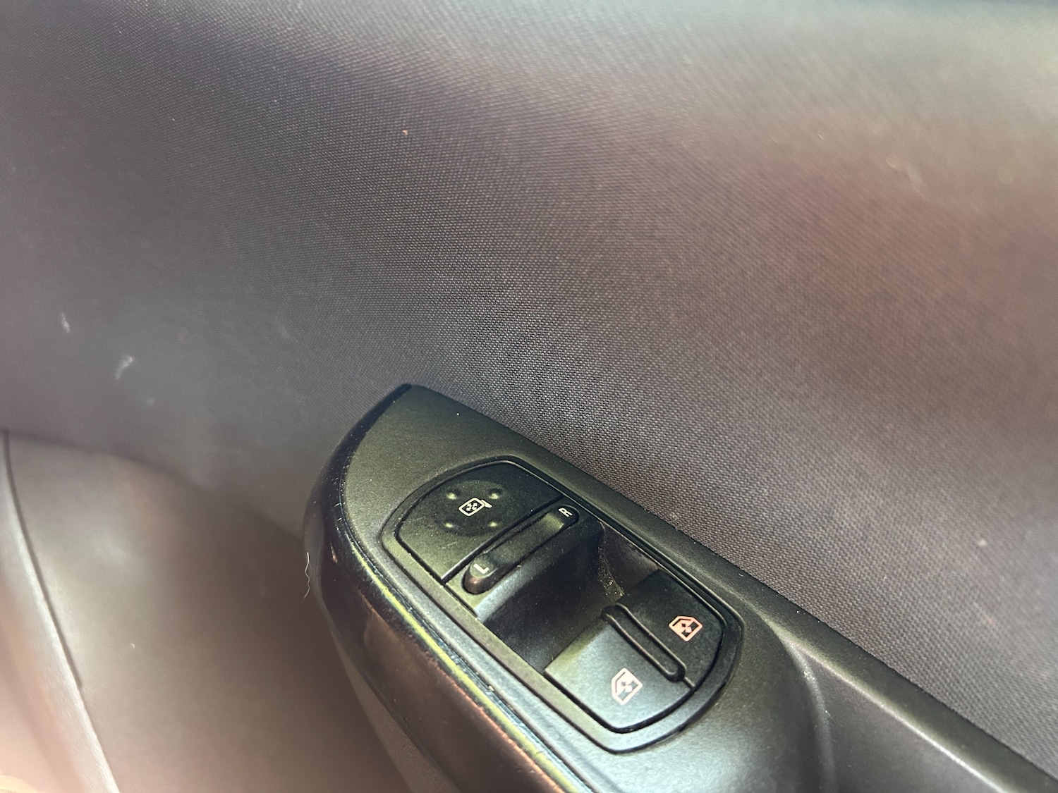 Used Vauxhall Corsa 2015 for sale - 77158063: Photo 15