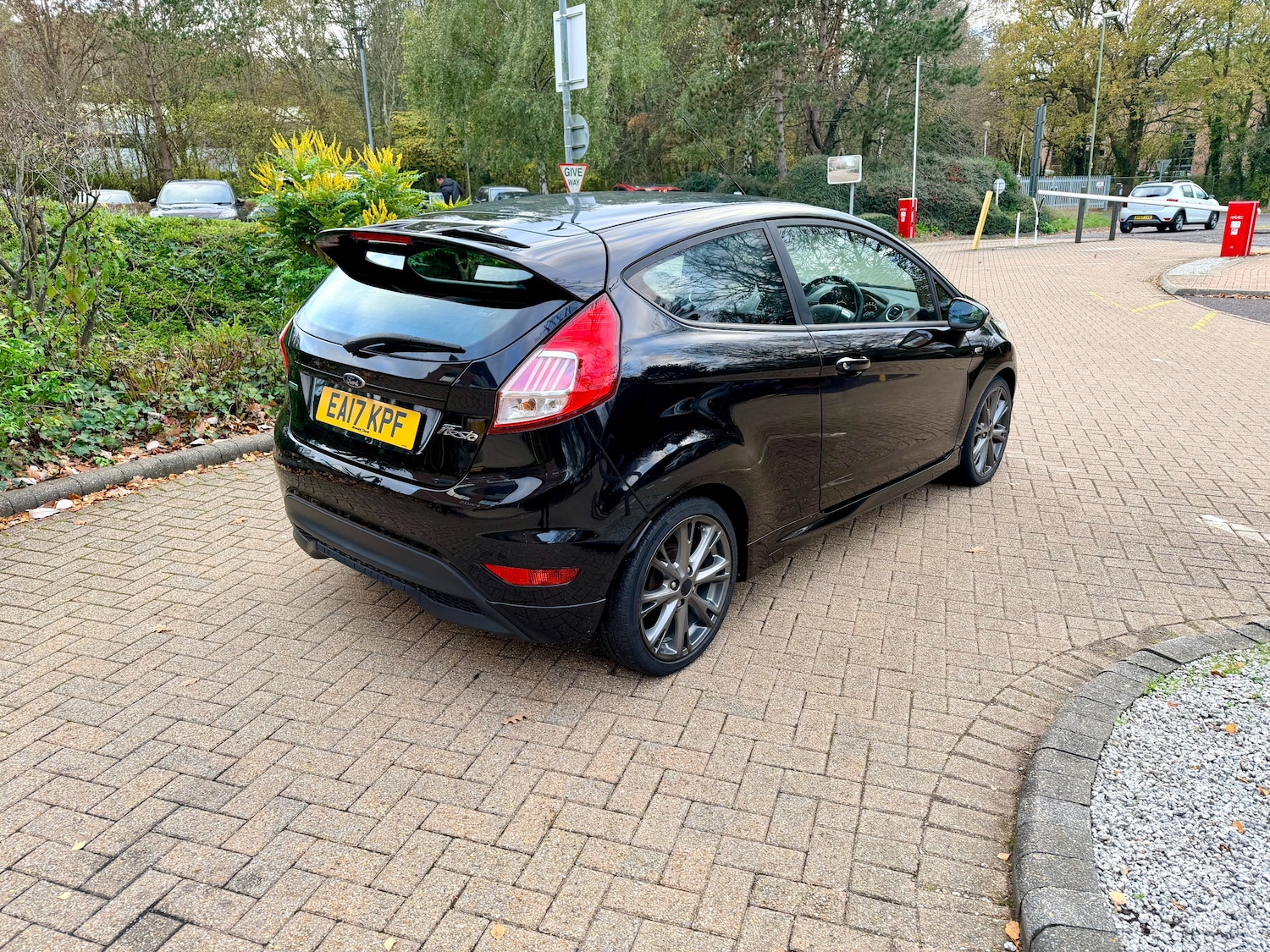 Used Ford Fiesta 2017 for sale - 77124298: Photo 4