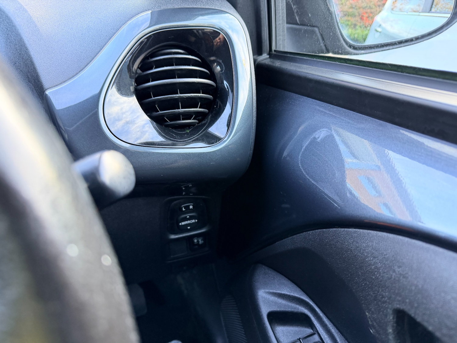 Used Toyota AYGO 2015 for sale - 77269415: Photo 18