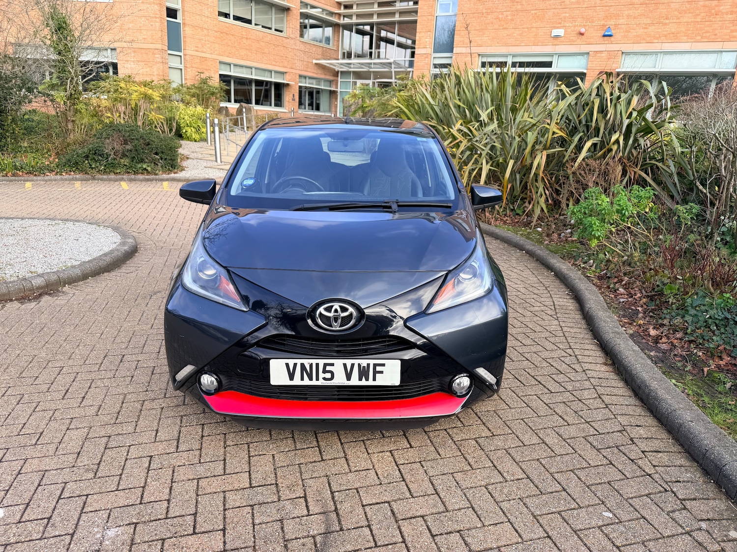 Used Toyota AYGO 2015 for sale - 77269415: Photo 2