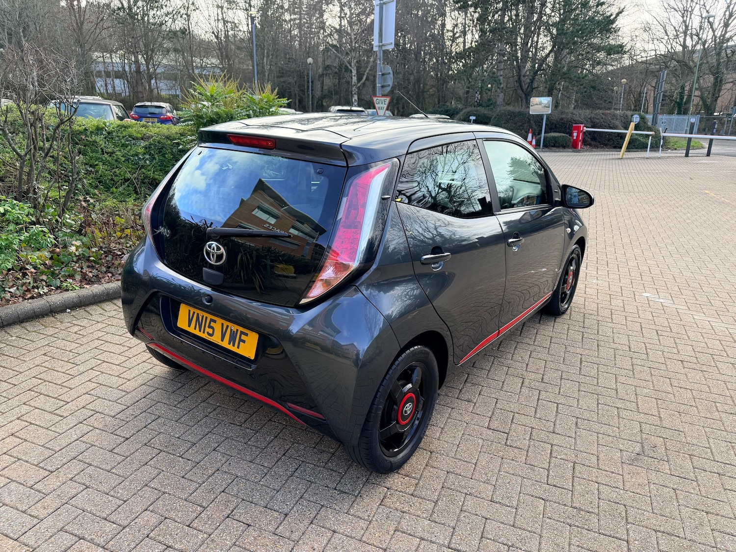 Used Toyota AYGO 2015 for sale - 77269415: Photo 6