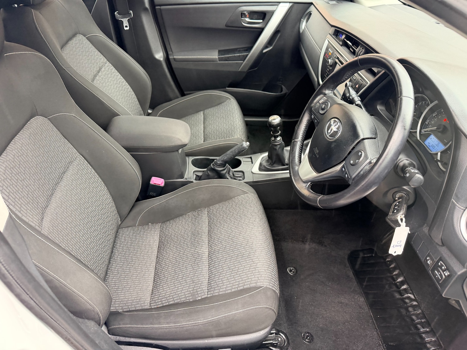 Used Toyota Auris 2015 for sale - 77570905: Photo 13