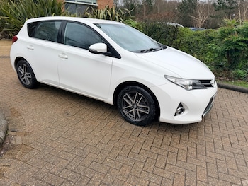 Used Toyota Auris 2015 for sale - 77570905: Photo