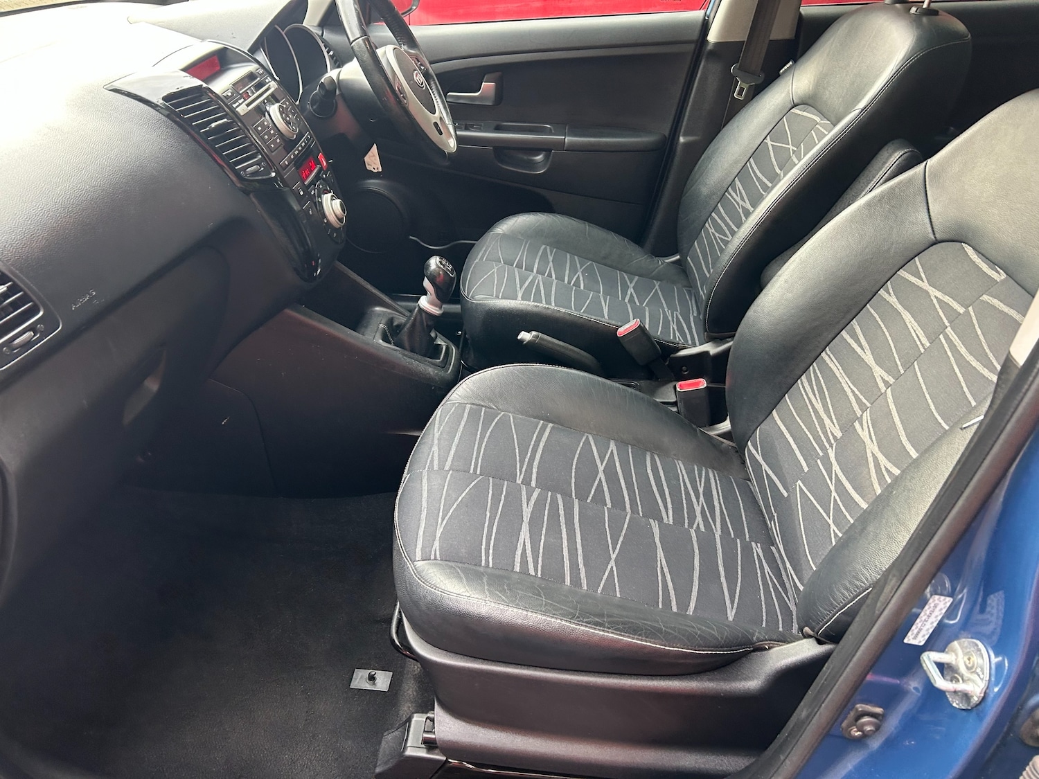 Used Kia Venga 2012 for sale - 77124311: Photo 24