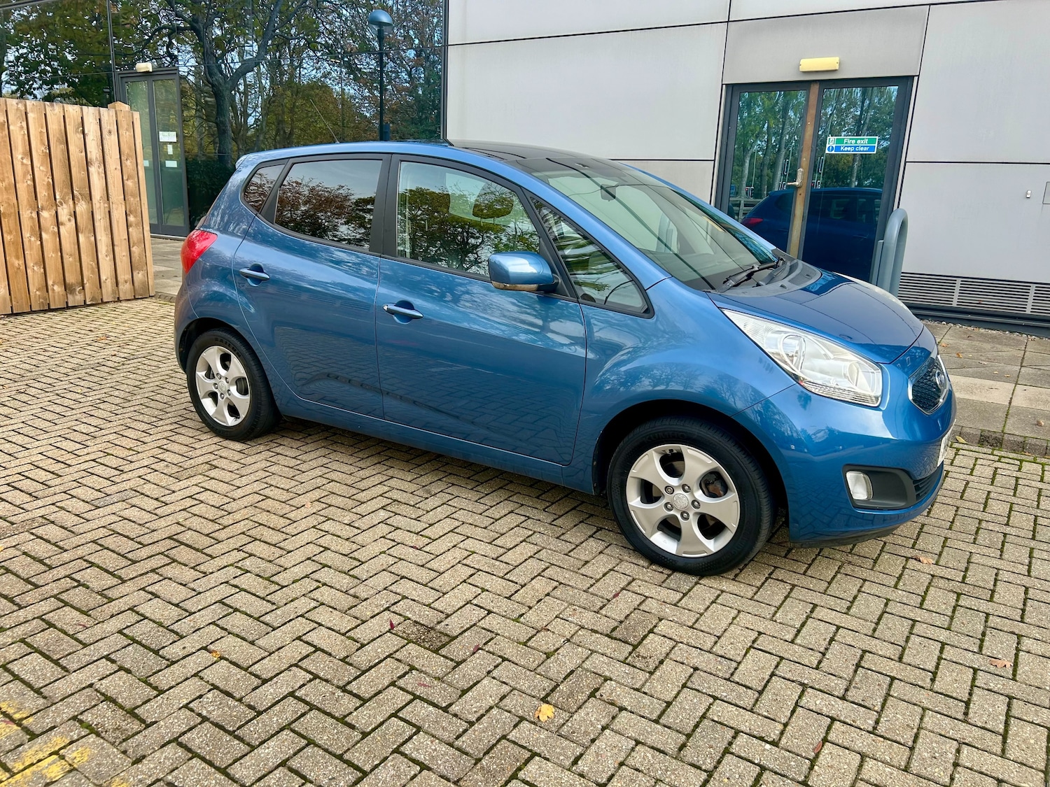 Used Kia Venga 2012 for sale - 77124311: Photo 3