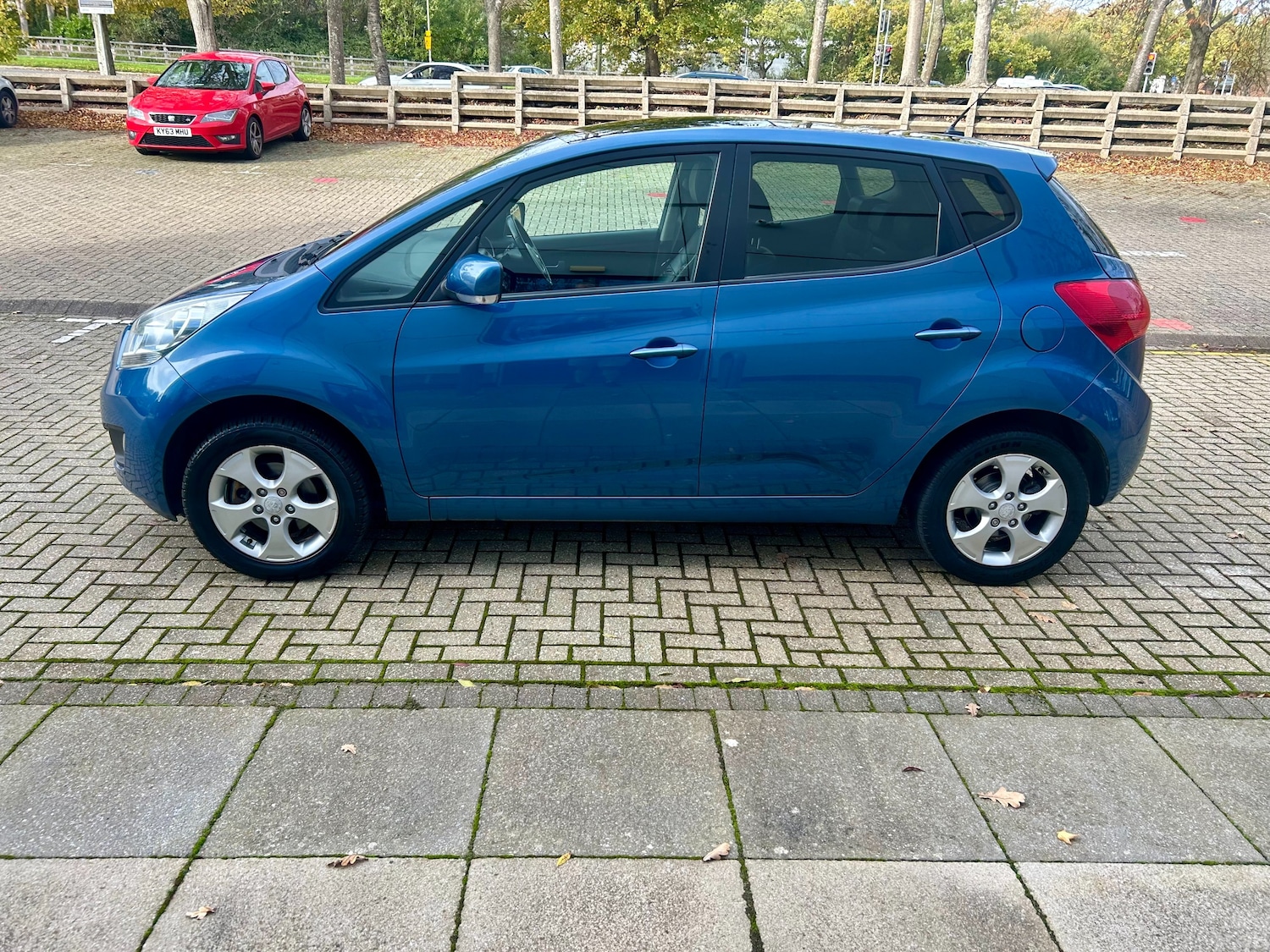 Used Kia Venga 2012 for sale - 77124311: Photo 8