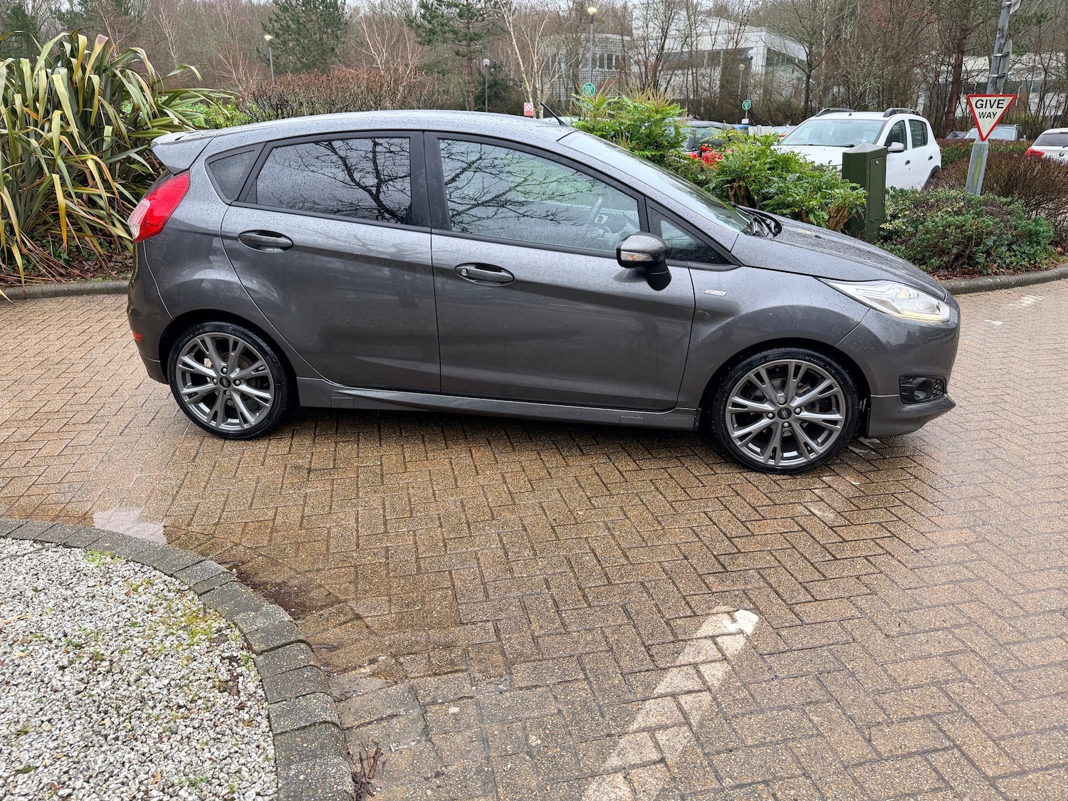 Used Ford Fiesta 2016 for sale - 77276754: Photo 5