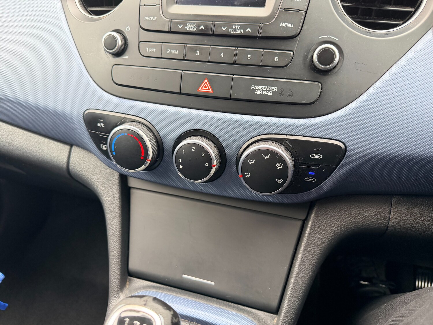 Used Hyundai i10 2015 for sale - 77703249: Photo 28