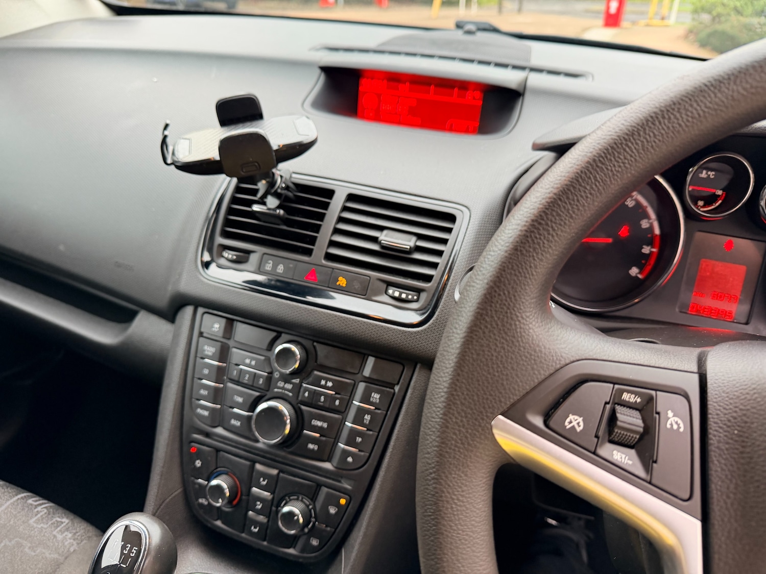 Used Vauxhall Meriva 2016 for sale - 77200756: Photo 15