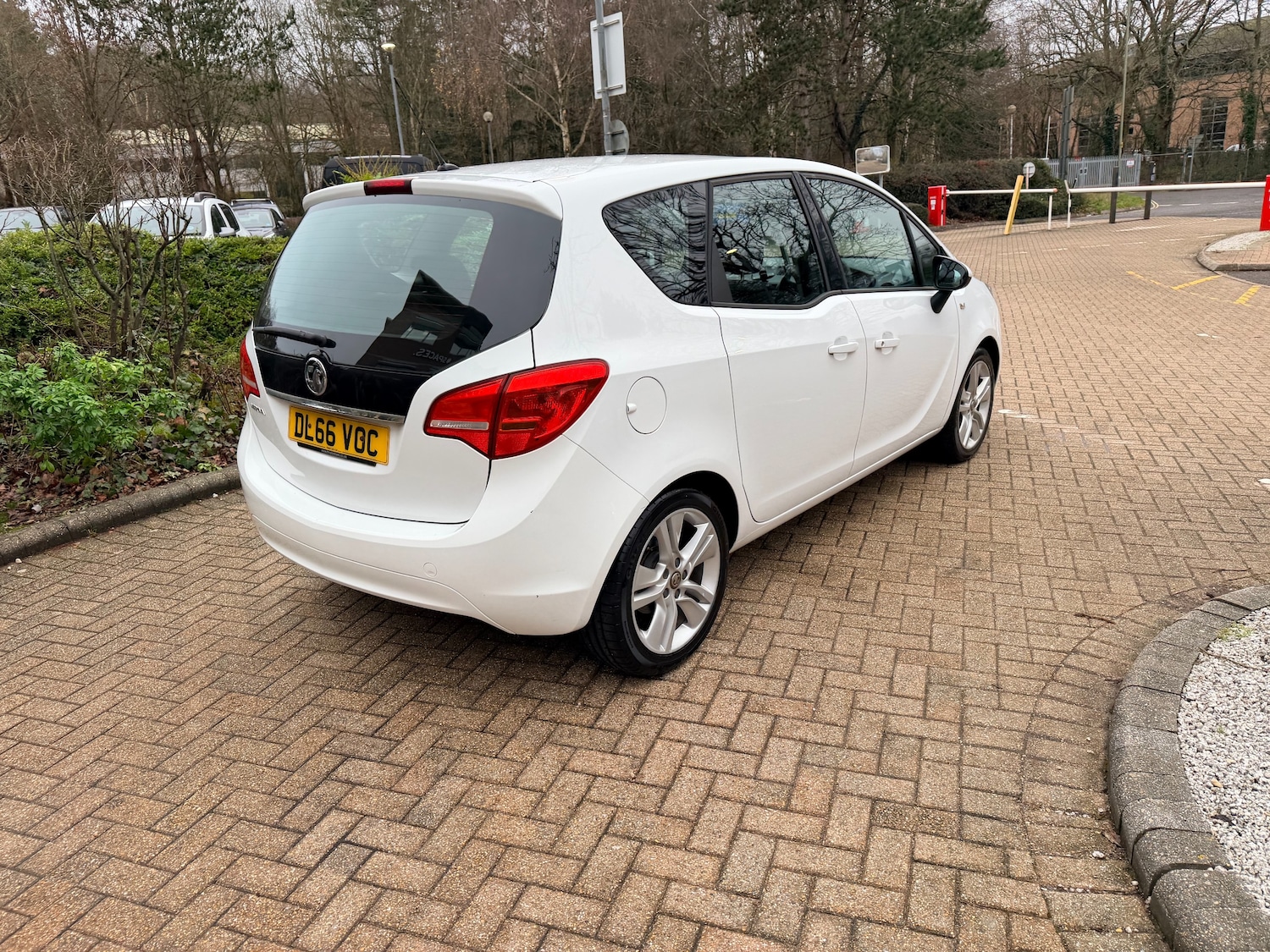 Used Vauxhall Meriva 2016 for sale - 77200756: Photo 5