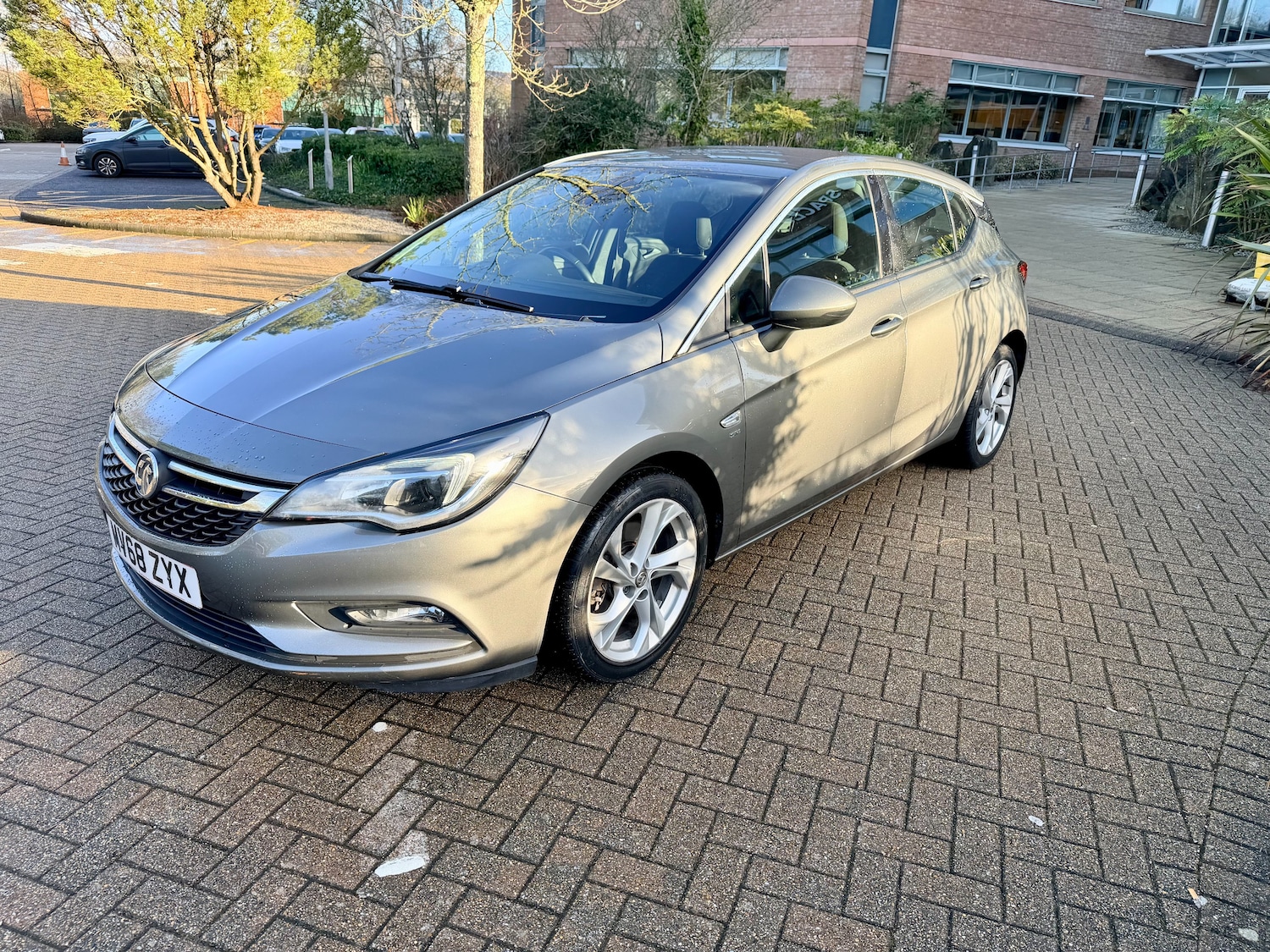 Used Vauxhall Astra 2019 for sale - 77567834: Photo 2