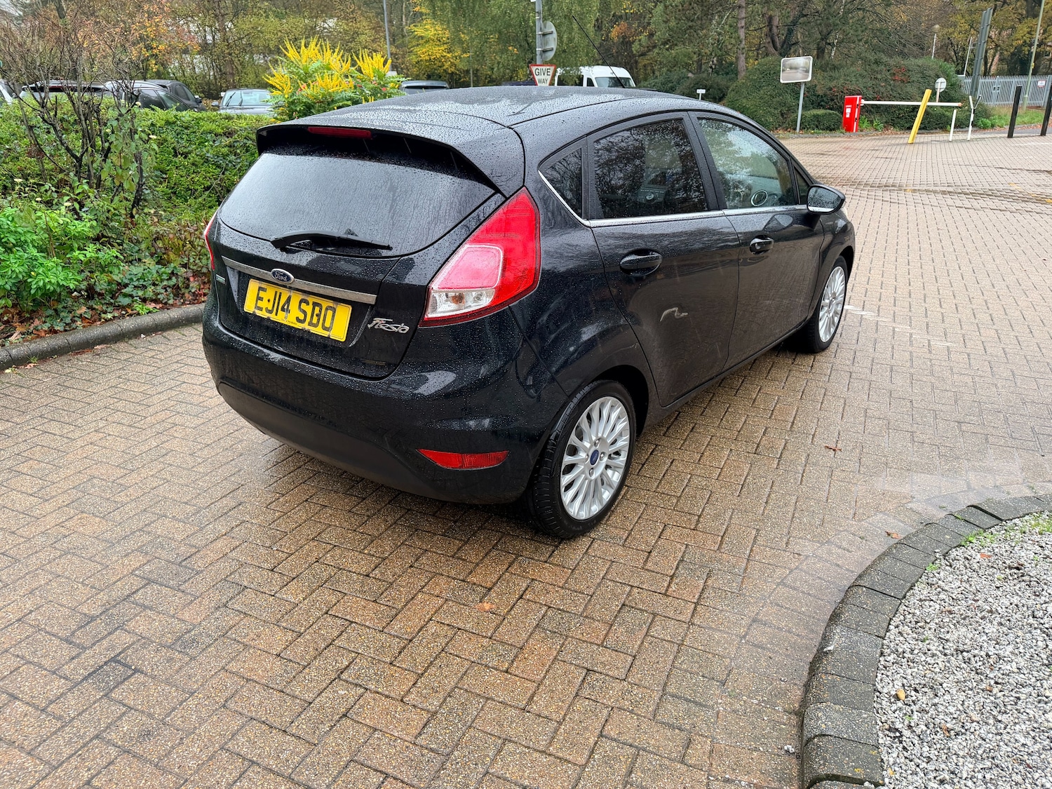 Used Ford Fiesta 2014 for sale - 77124293: Photo 5