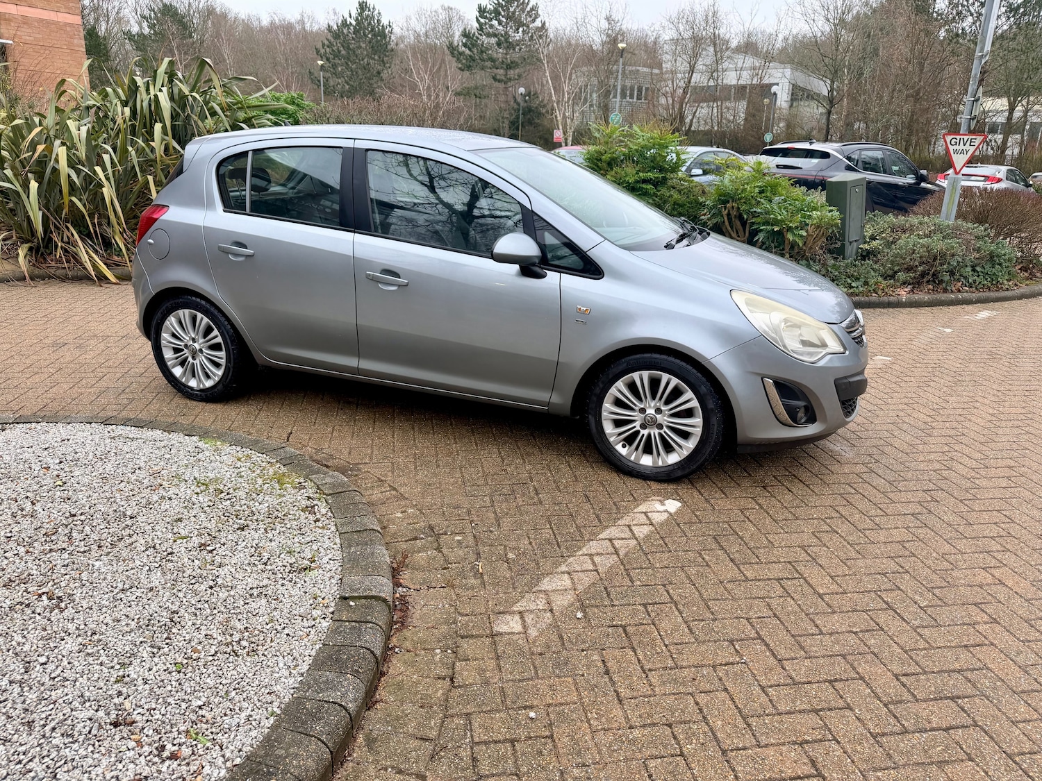 Used Vauxhall Corsa 2012 for sale - 77180024: Photo 5