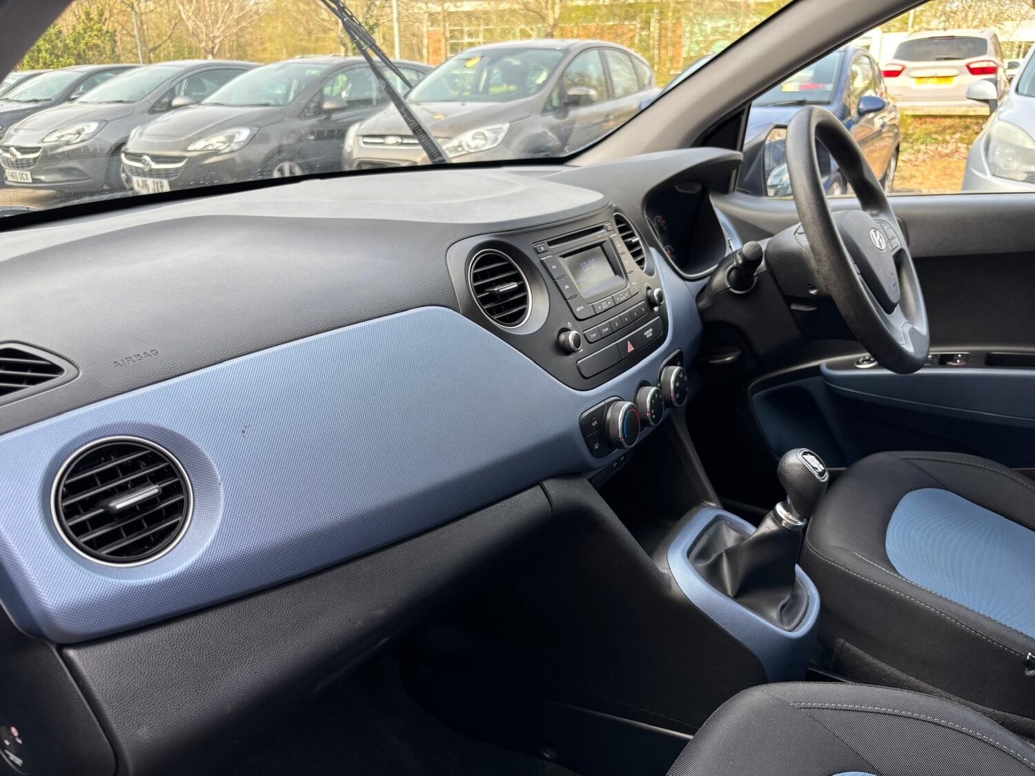 Used Hyundai i10 2015 for sale - 77976101: Photo 20