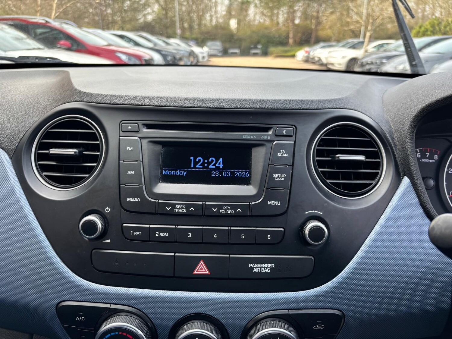 Used Hyundai i10 2015 for sale - 77976101: Photo 22