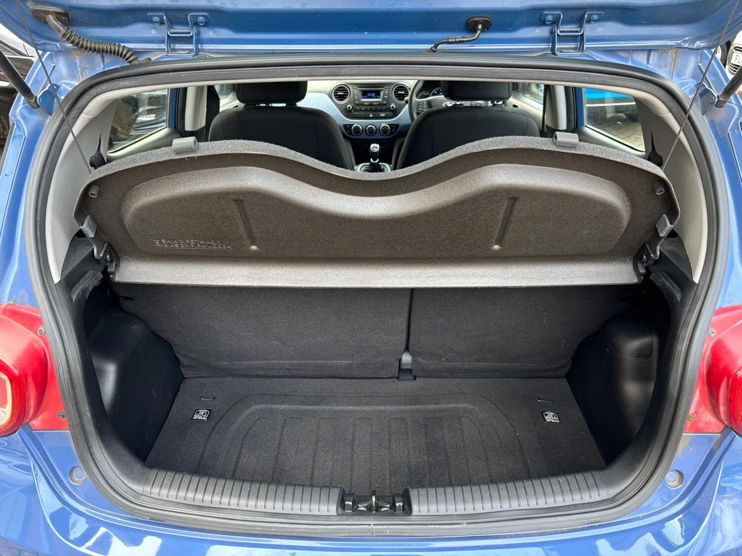 Used Hyundai i10 2015 for sale - 77976101: Photo 24