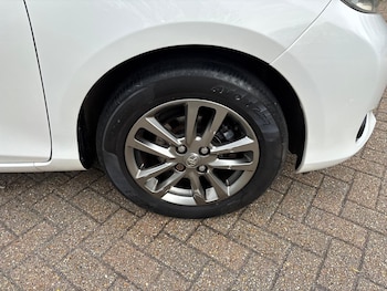 Used Toyota Yaris 2014 for sale - 78049893: Photo