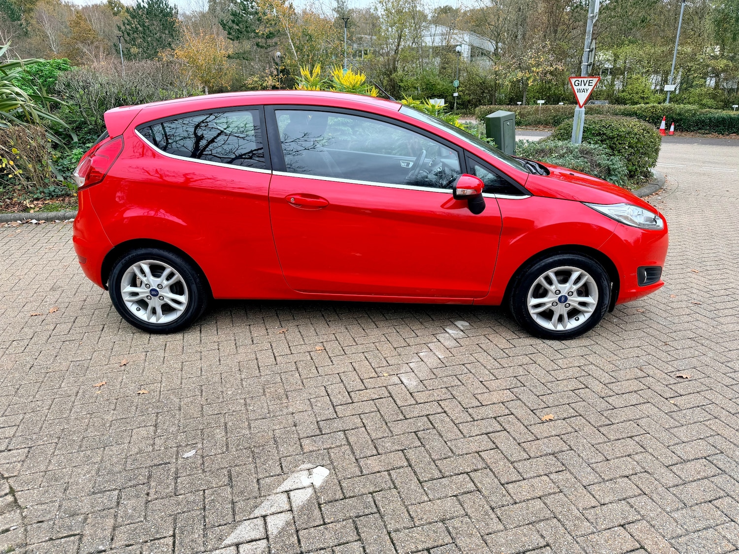 Used Ford Fiesta 2017 for sale - 77124305: Photo 4