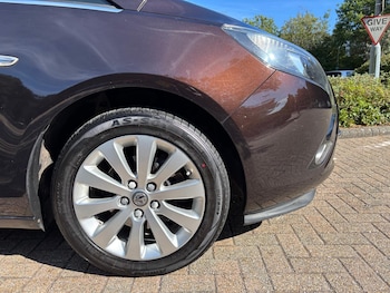 Used Vauxhall Zafira Tourer 2016 for sale - 79482841: Photo