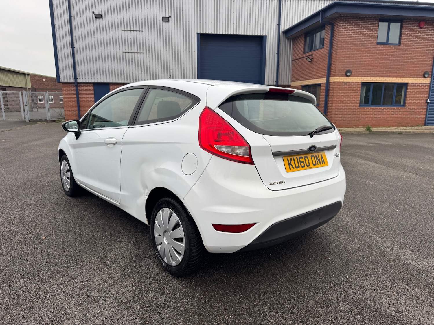 Used Ford Fiesta 2010 for sale - 77058559: Photo 3