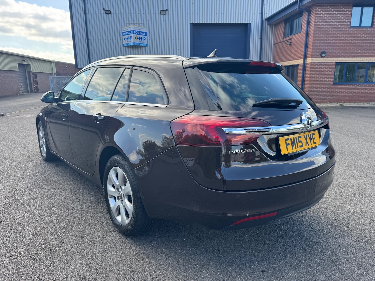 Used Vauxhall Insignia 2015 for sale - 76766551: Photo 3