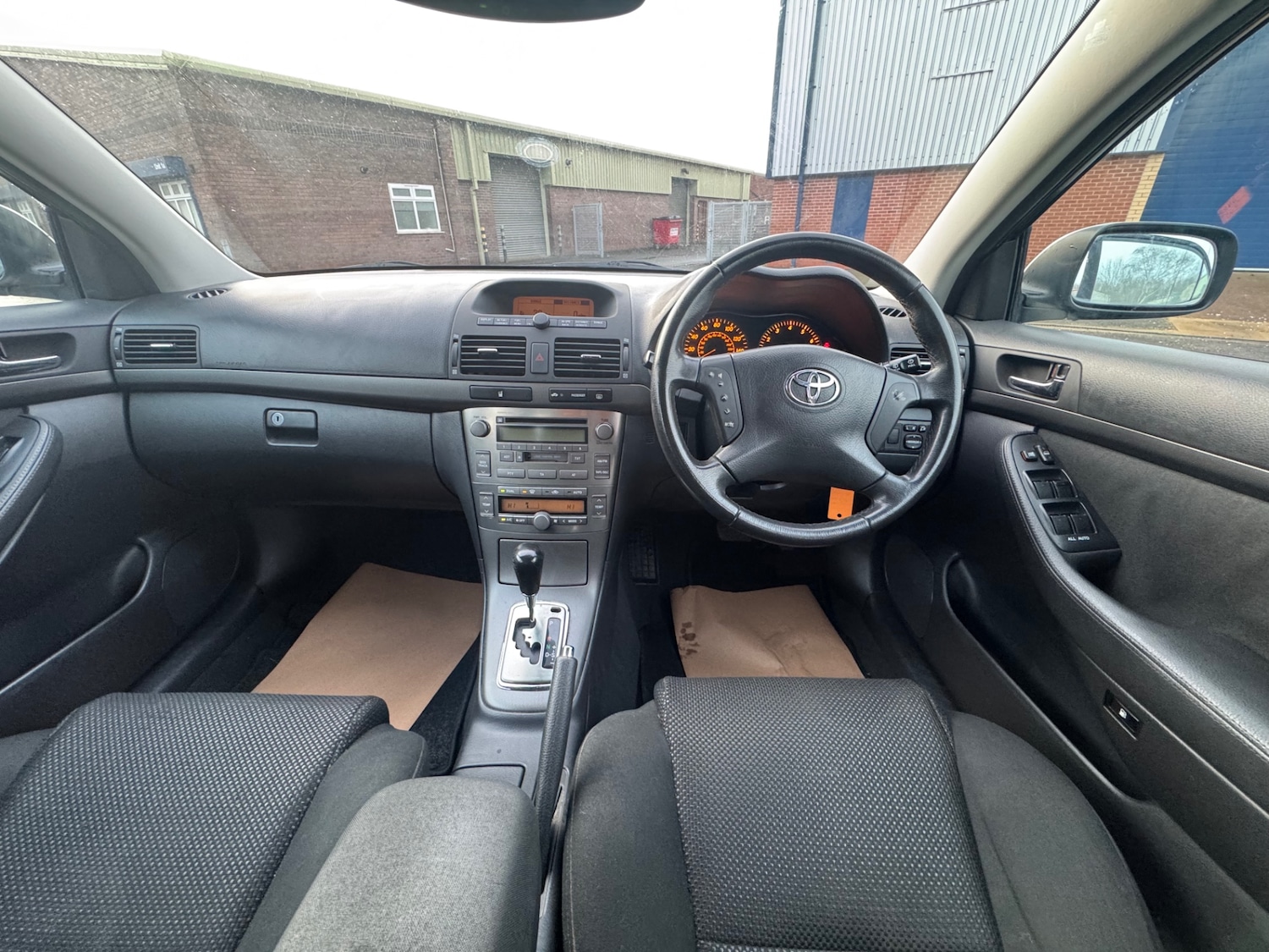 Used Toyota Avensis 2004 for sale - 77266542: Photo 18