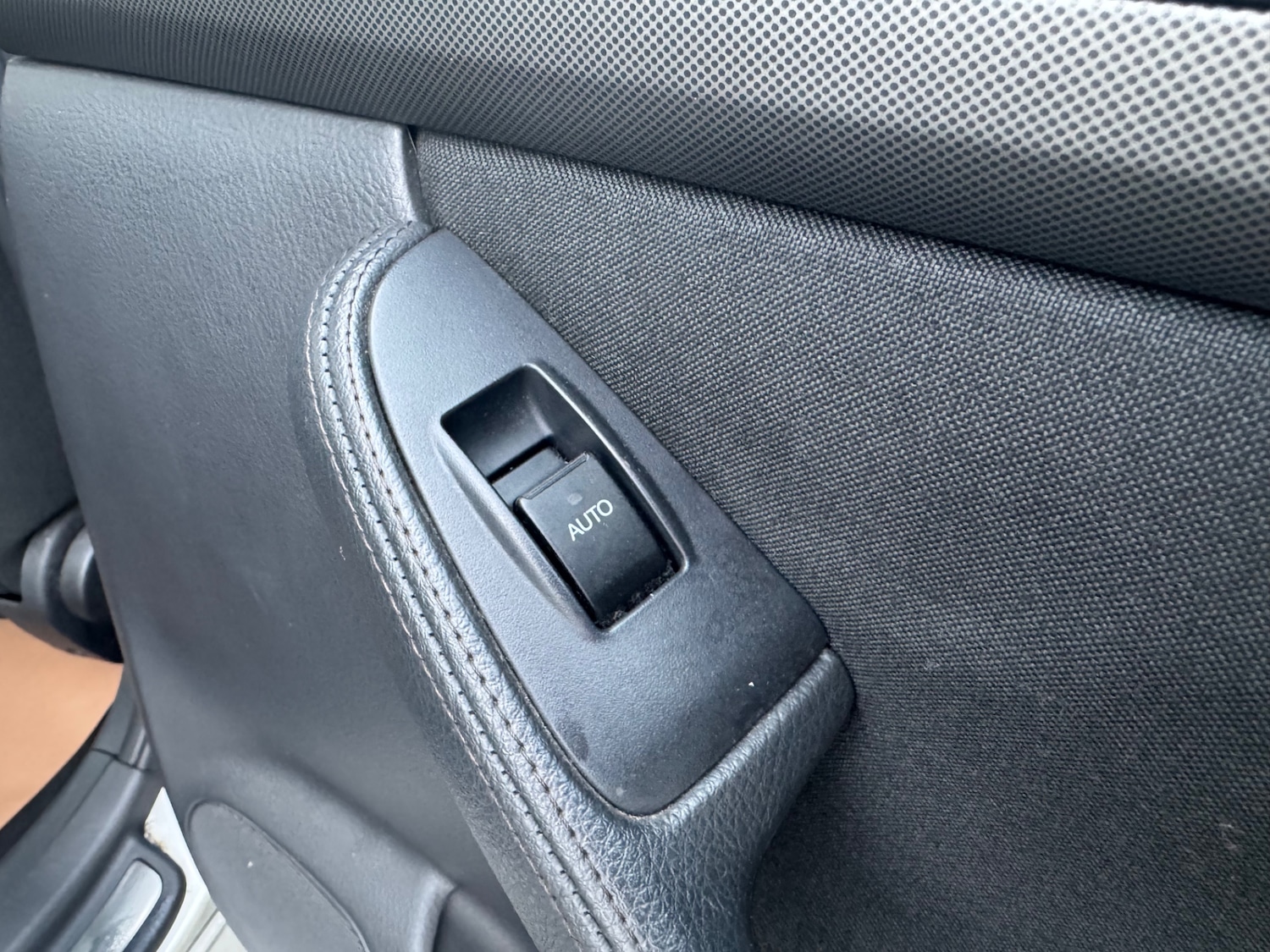 Used Toyota Avensis 2004 for sale - 77266542: Photo 32