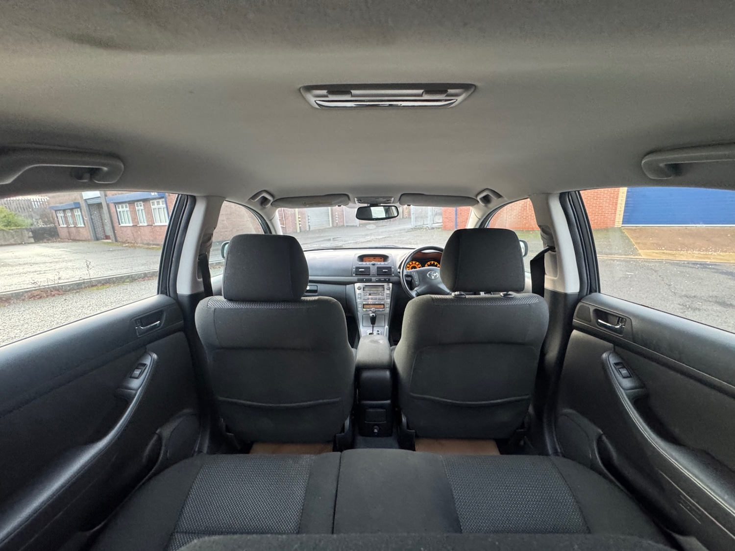 Used Toyota Avensis 2004 for sale - 77266542: Photo 34