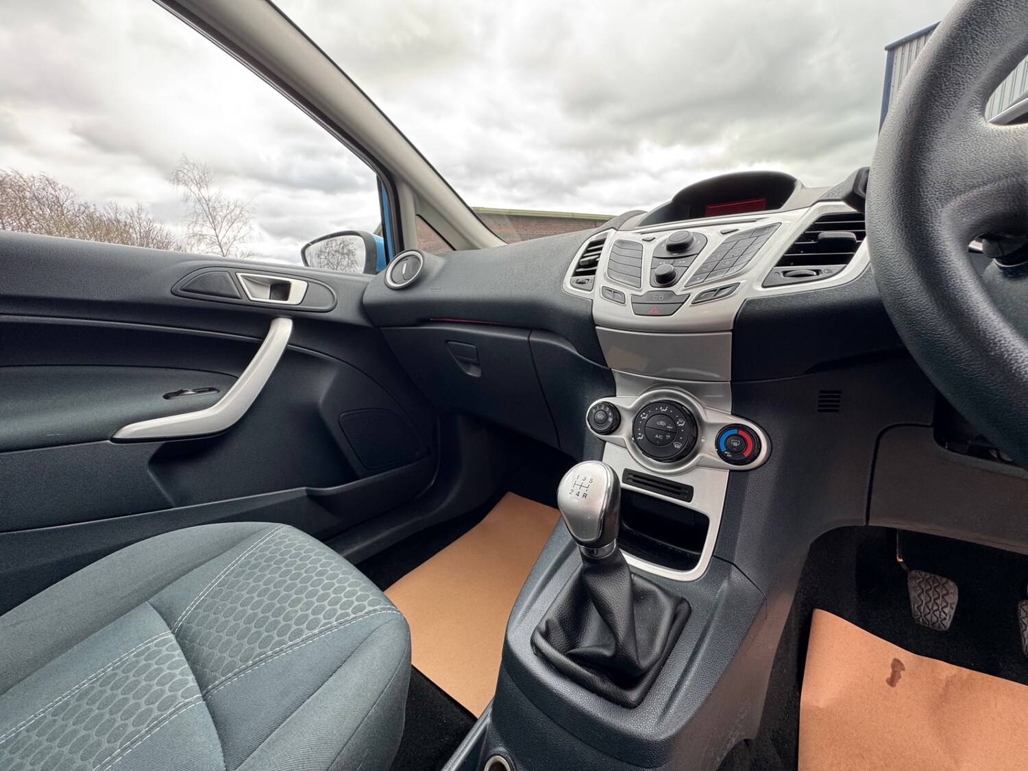 Used Ford Fiesta 2012 for sale - 77896396: Photo 24