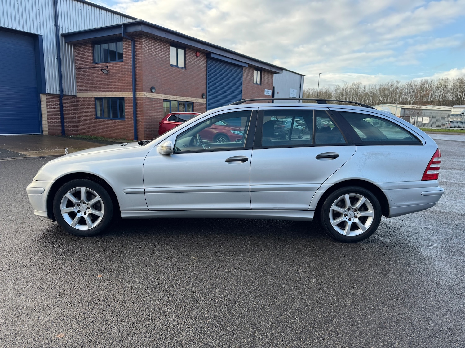 Used Mercedes-Benz C Class 2007 for sale - 77381014: Photo 2