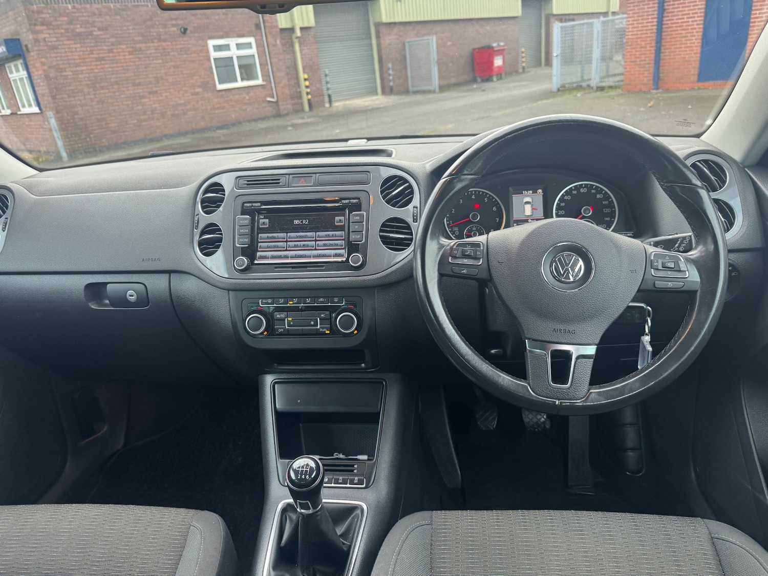 Used Volkswagen Tiguan 2011 for sale - 76940252: Photo 21