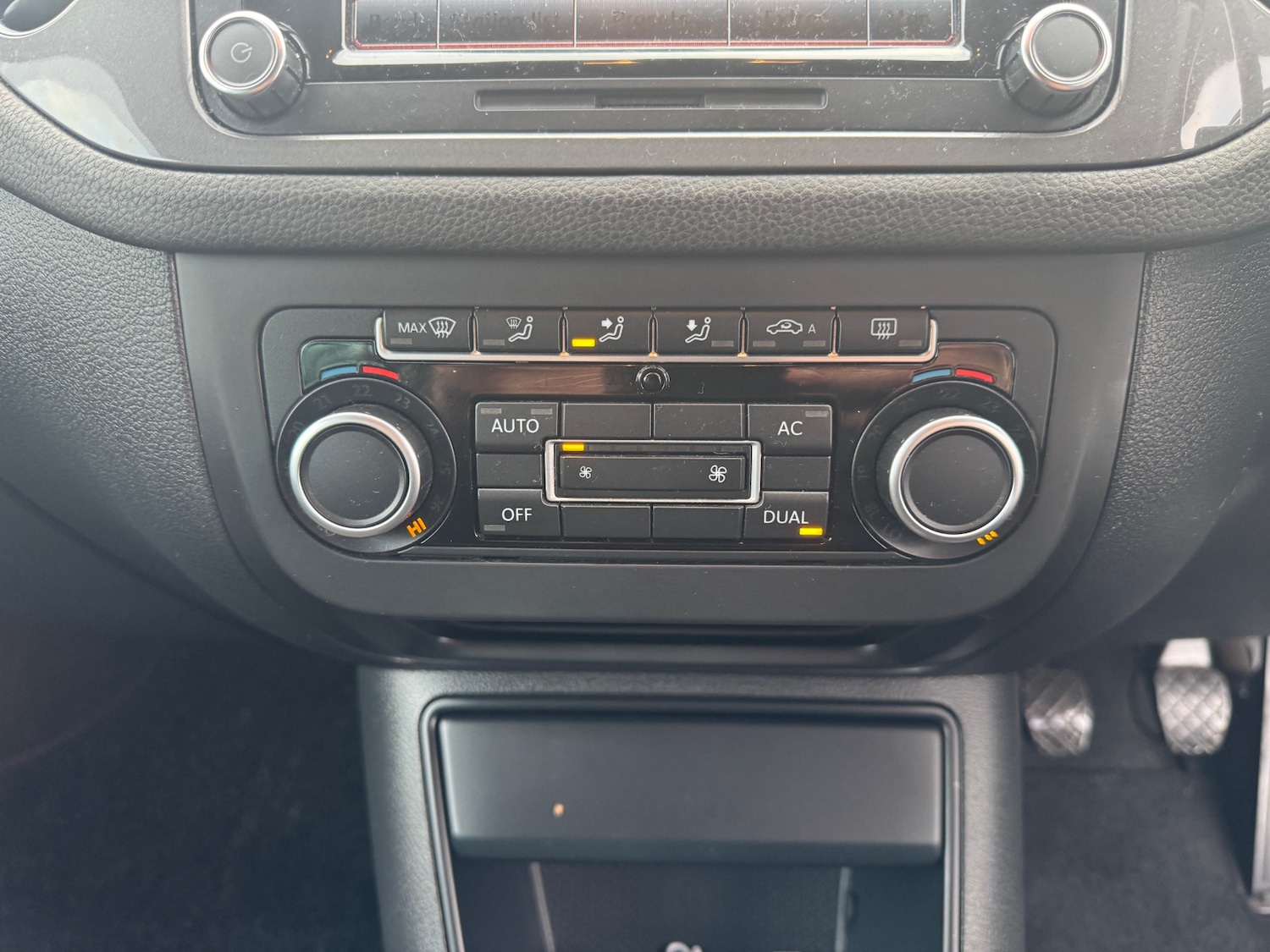 Used Volkswagen Tiguan 2011 for sale - 76940252: Photo 23