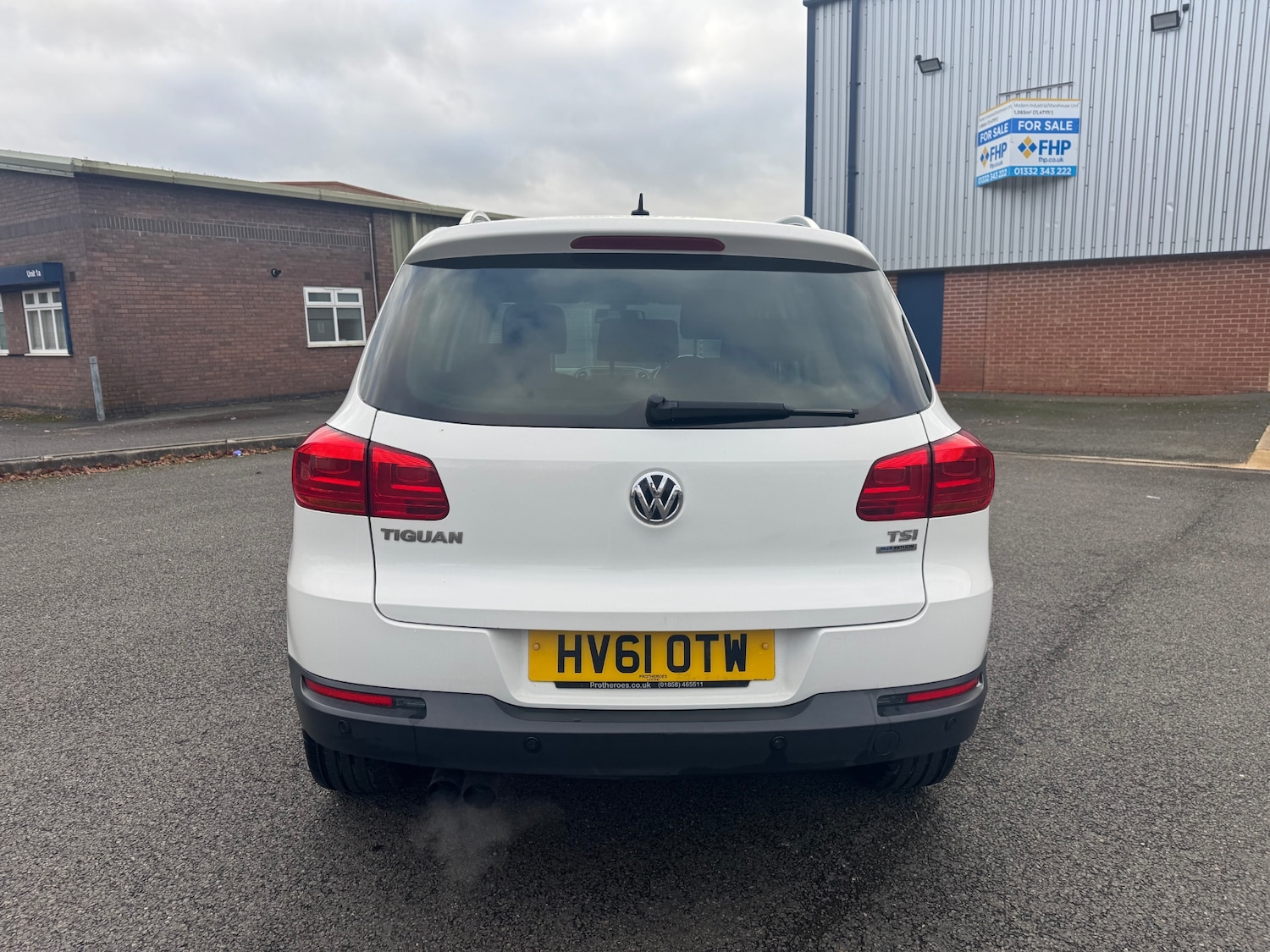 Used Volkswagen Tiguan 2011 for sale - 76940252: Photo 4