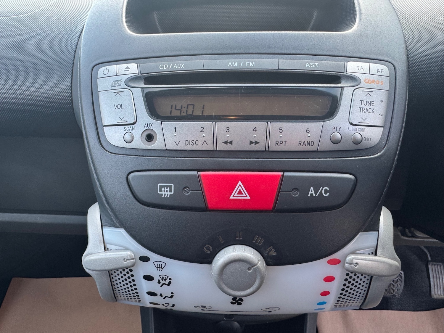 Used Citroen C1 2012 for sale - 76762359: Photo 17