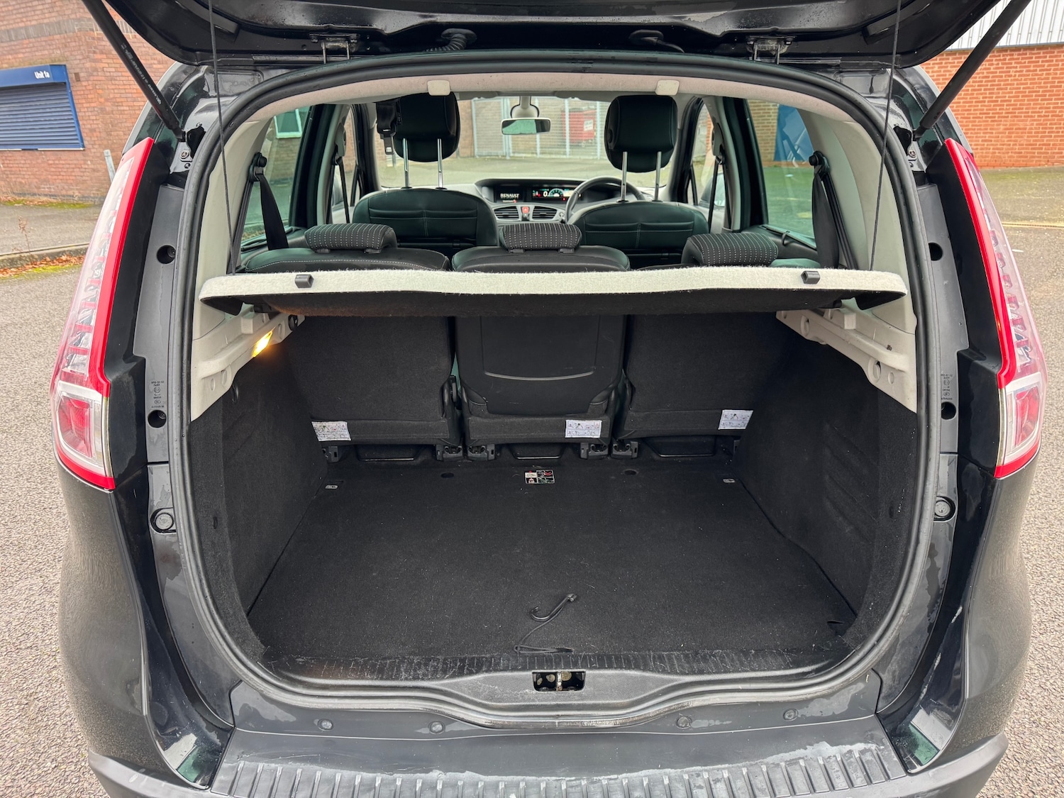 Used Renault Scenic 2011 for sale - 77055699: Photo 34