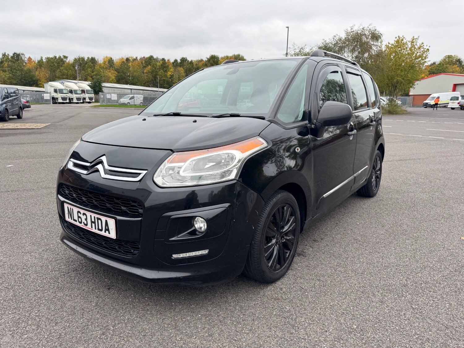 Used Citroen C3 Picasso 2014 for sale - 77434696: Photo 9
