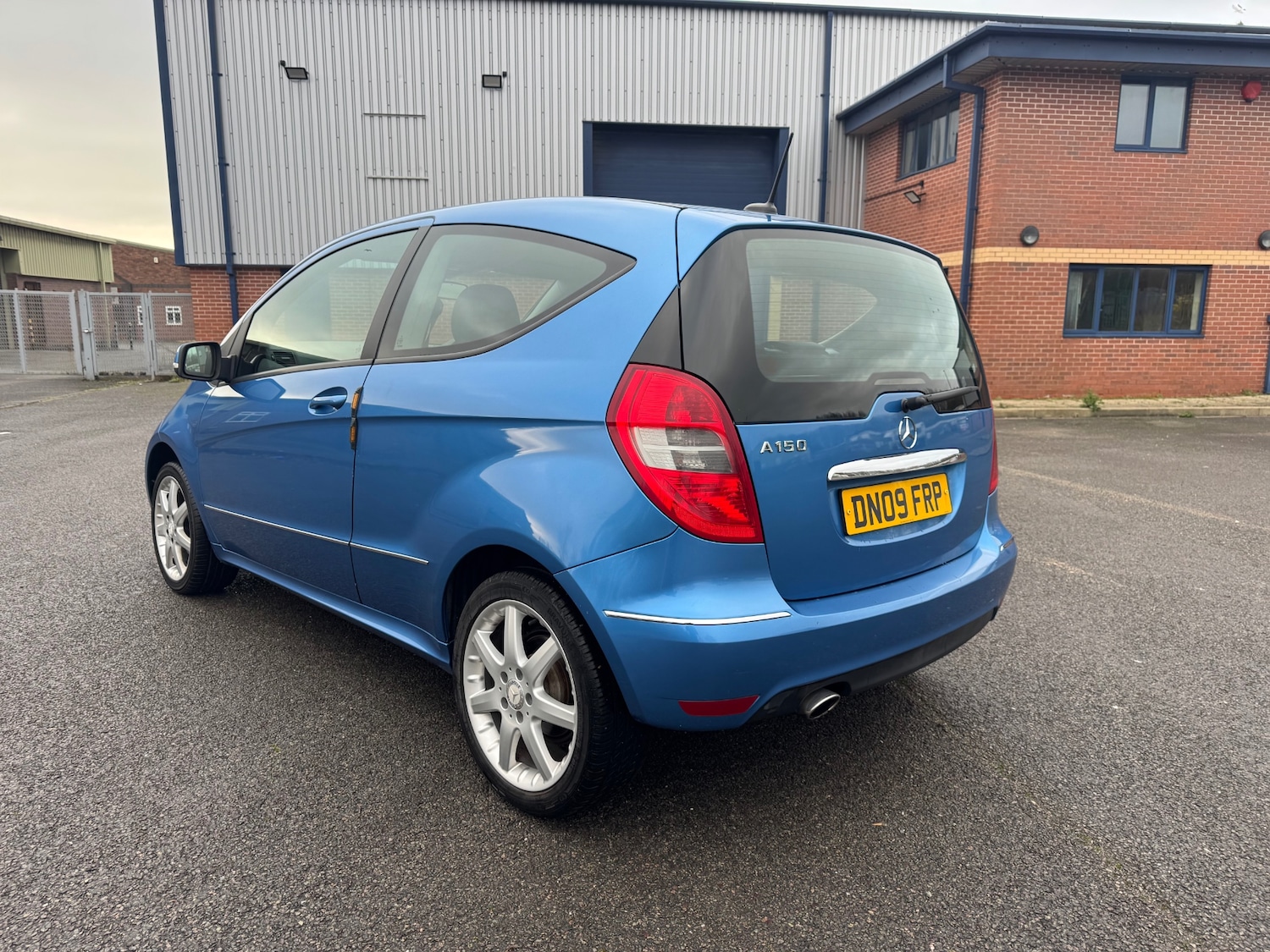 Used Mercedes-Benz A-Class 2009 for sale - 77055692: Photo 3