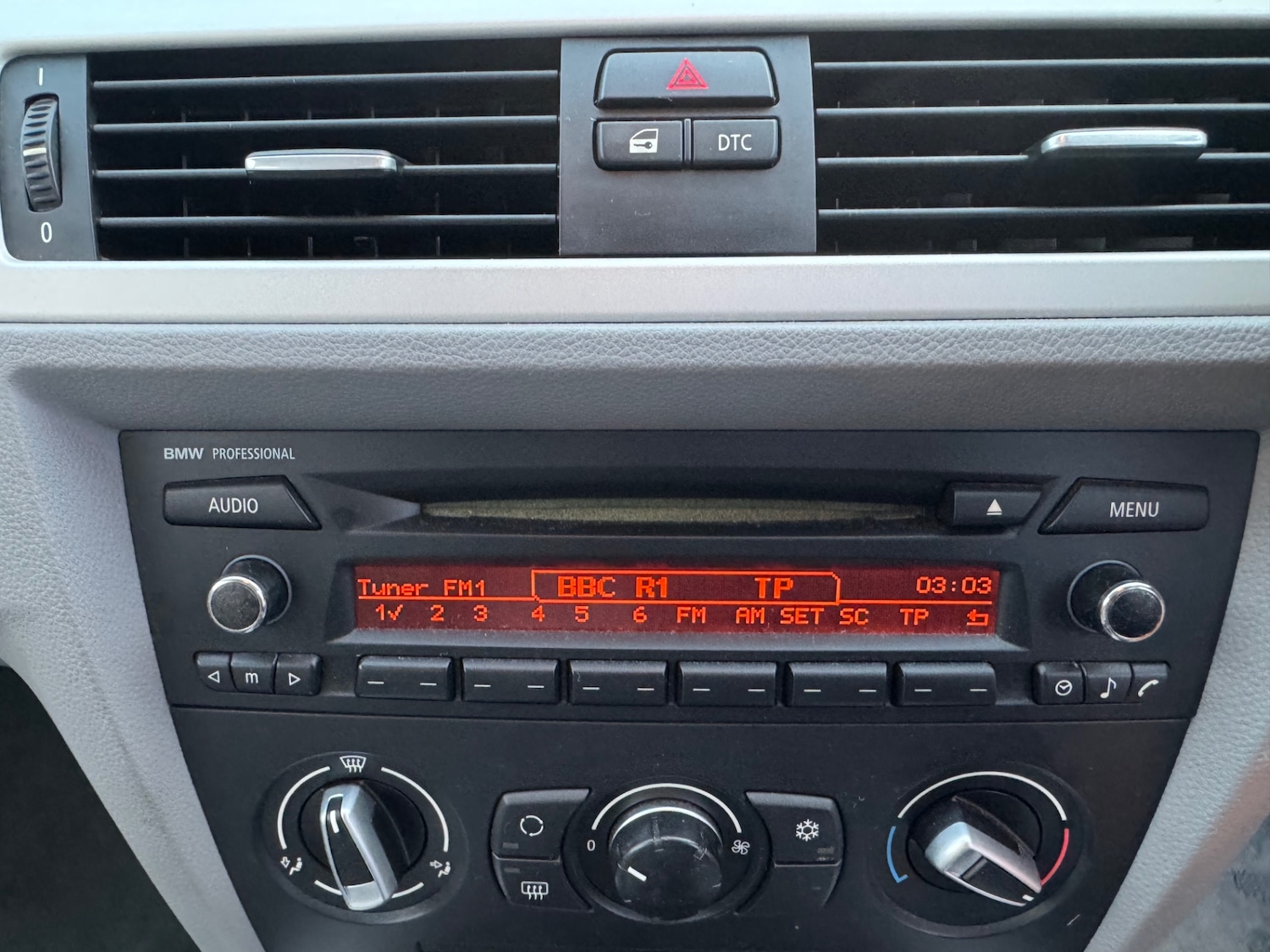 Used BMW 3 Series 2010 for sale - 77053141: Photo 21