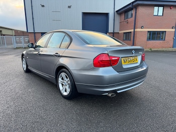 Used BMW 3 Series 2010 for sale - 77053141: Photo